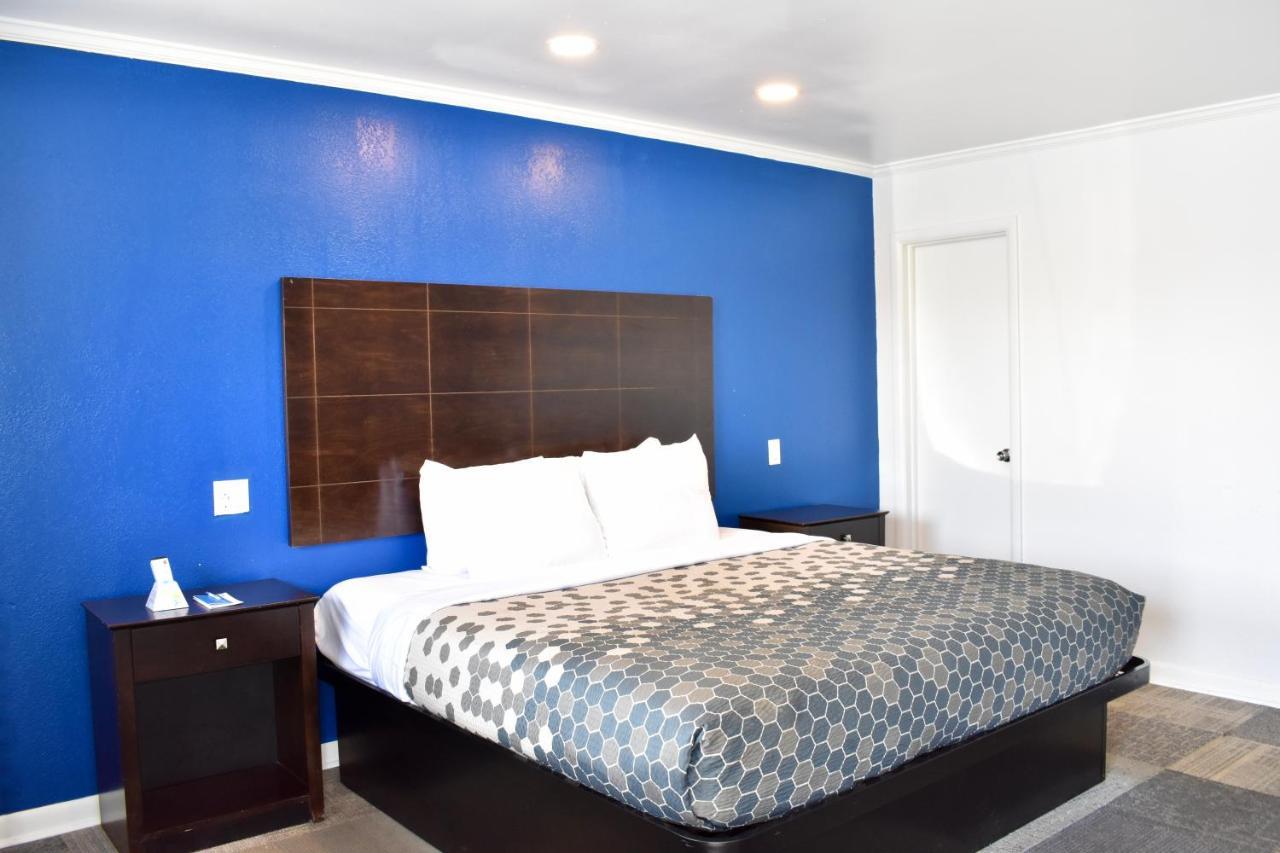 Rodeway Inn Swainsboro Екстер'єр фото