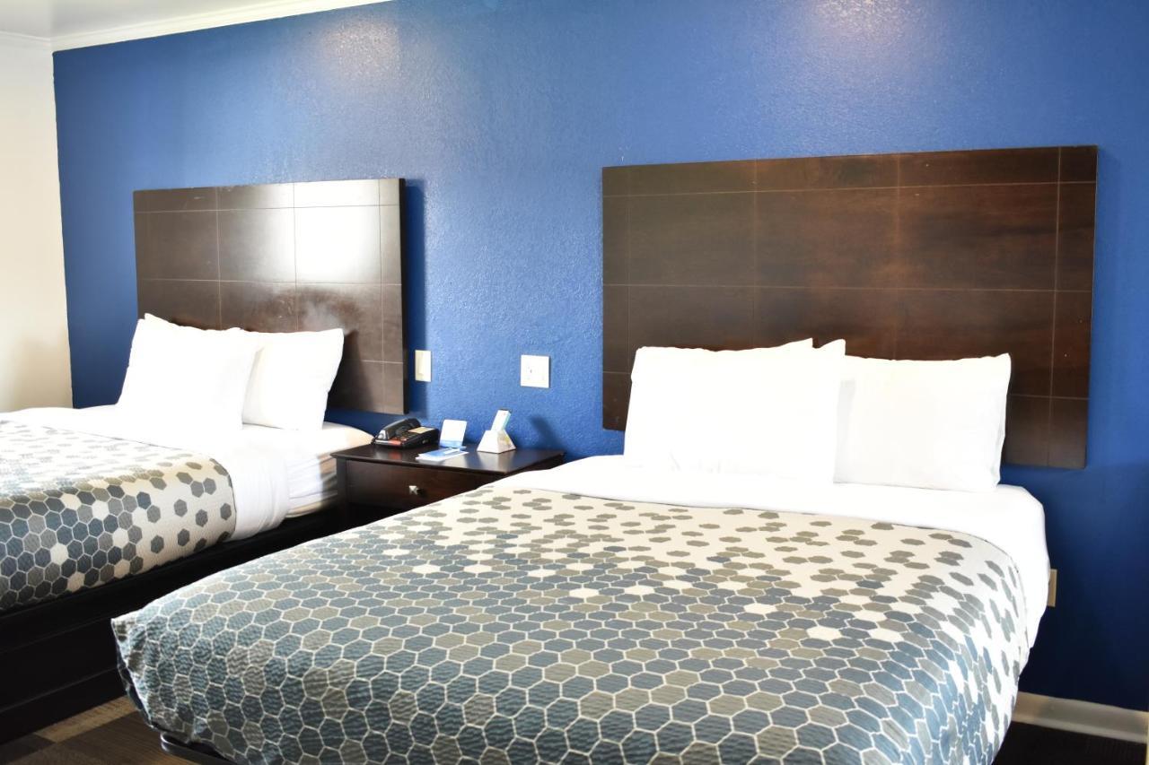 Rodeway Inn Swainsboro Екстер'єр фото