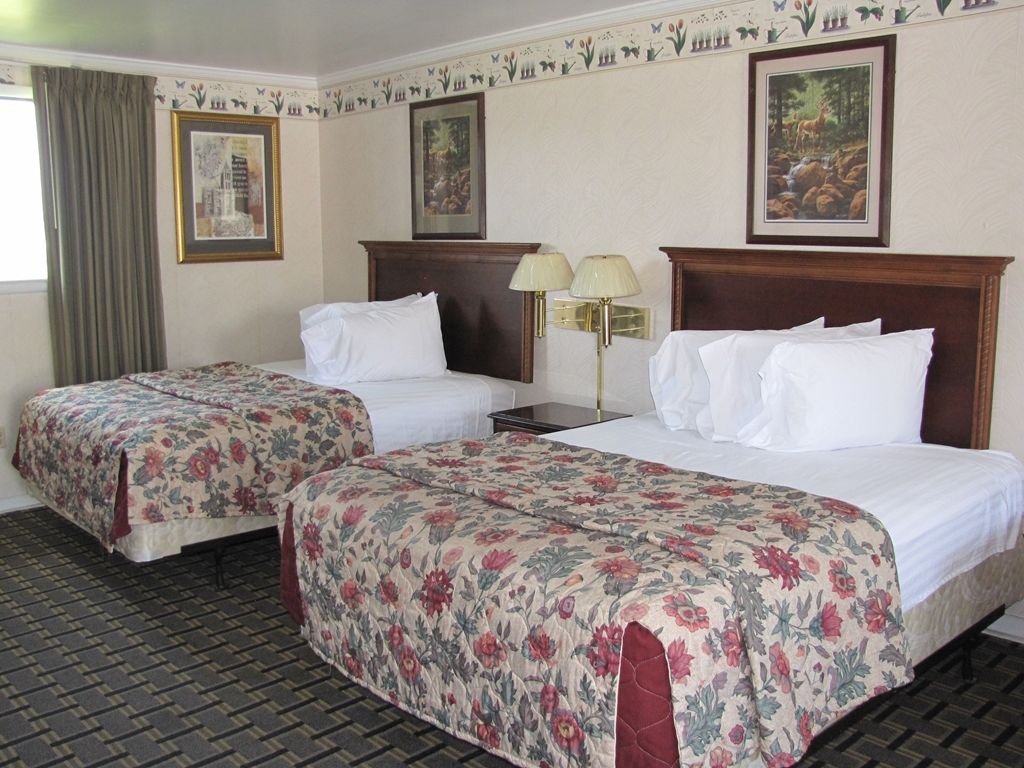 Rodeway Inn Swainsboro Номер фото