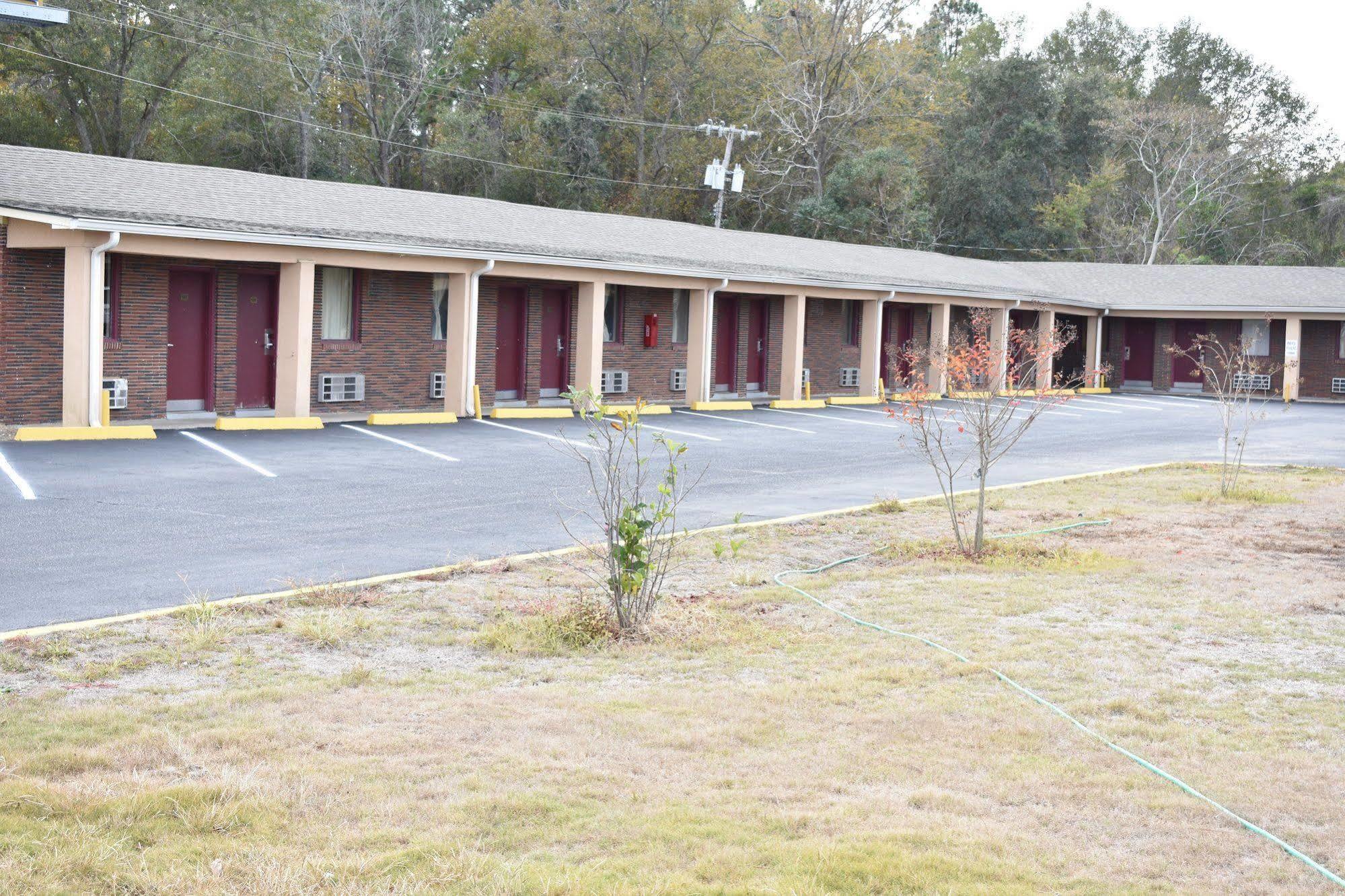 Rodeway Inn Swainsboro Екстер'єр фото