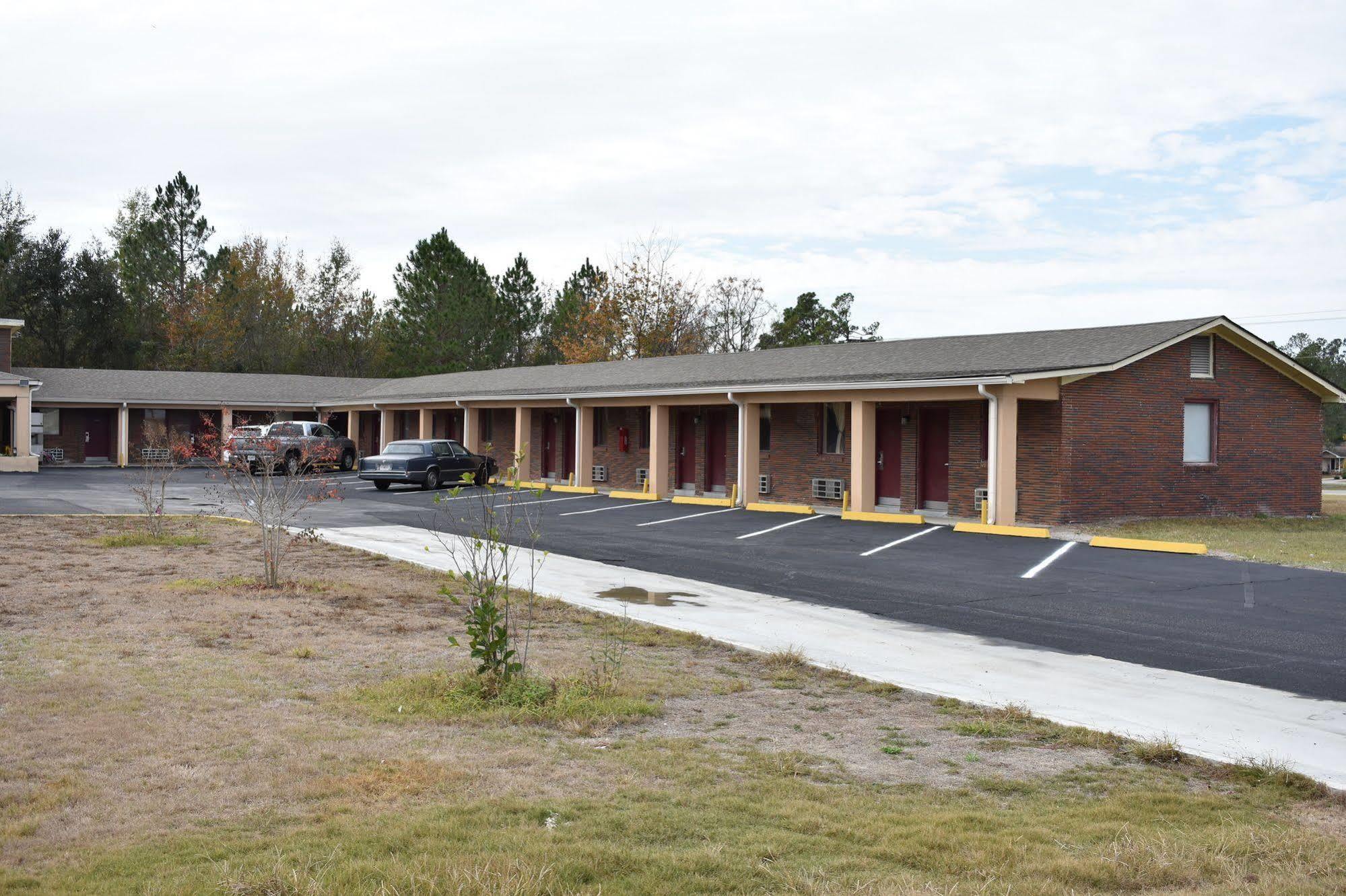 Rodeway Inn Swainsboro Екстер'єр фото