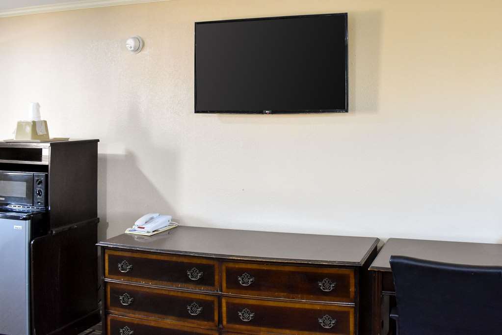 Rodeway Inn Swainsboro Номер фото