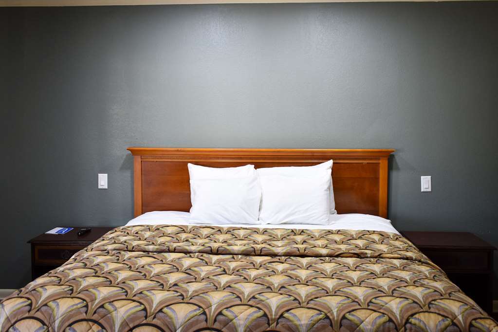Rodeway Inn Swainsboro Номер фото